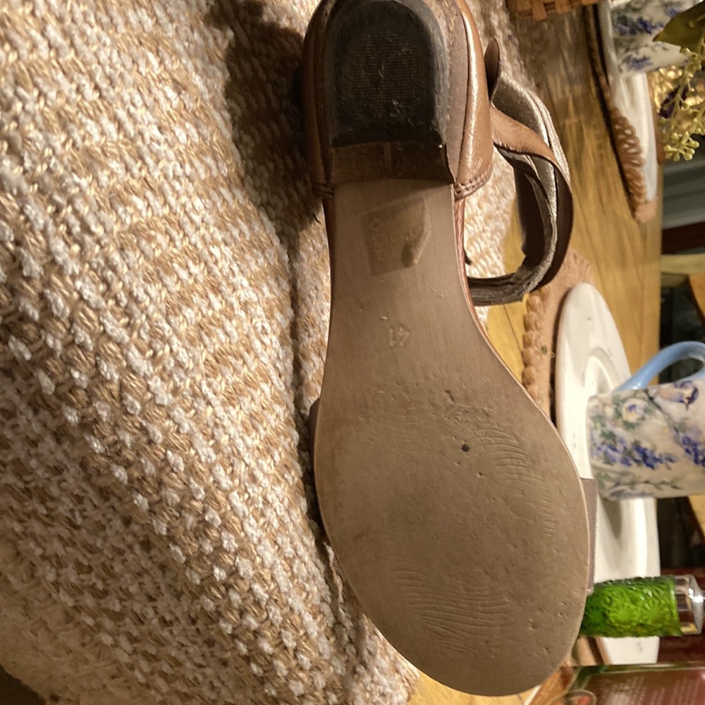 Women’s MiZ Mooz ankle sandals - Picture 9 of 14